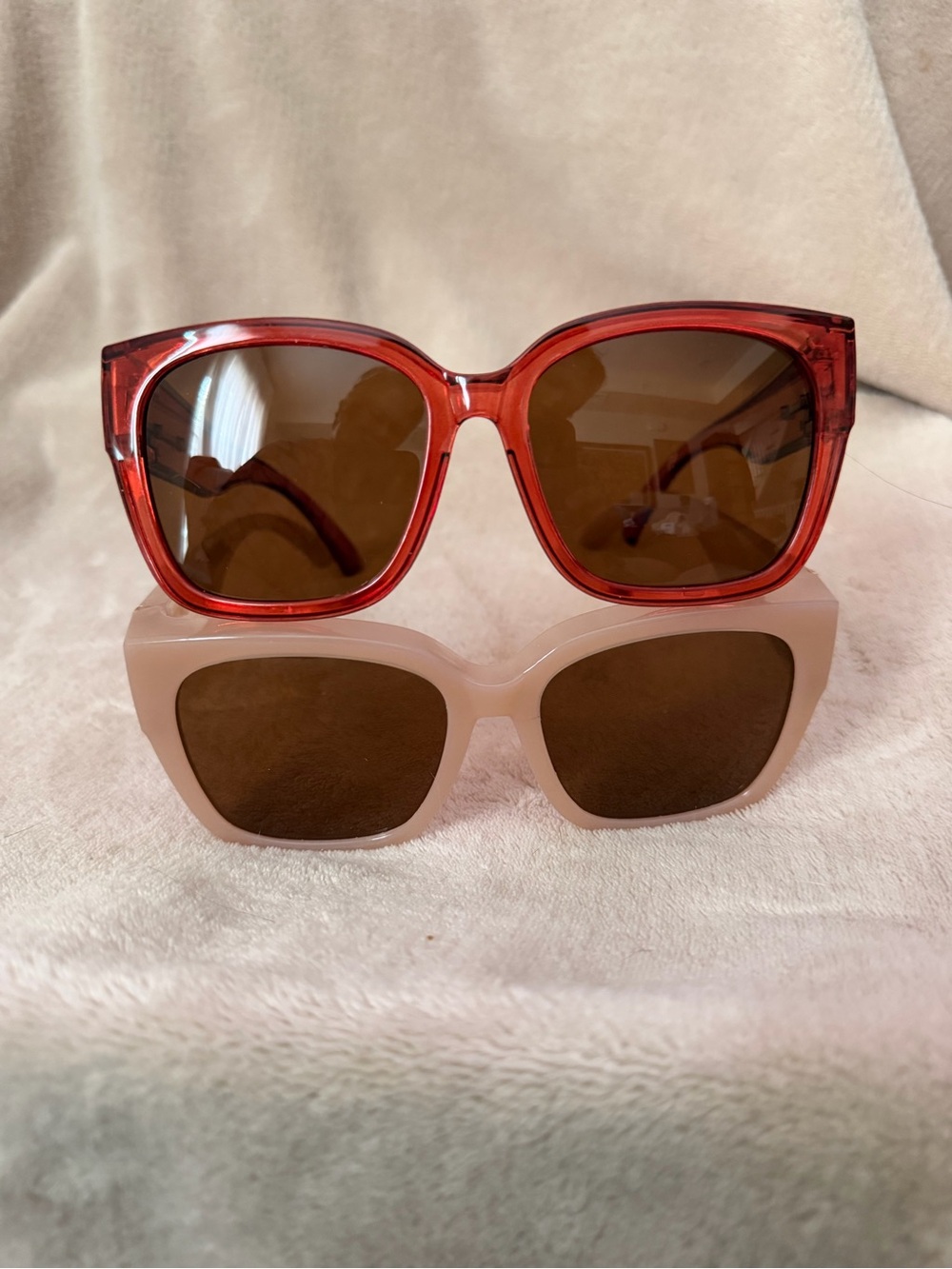 Sunglasses used over prescription glasses NWOT